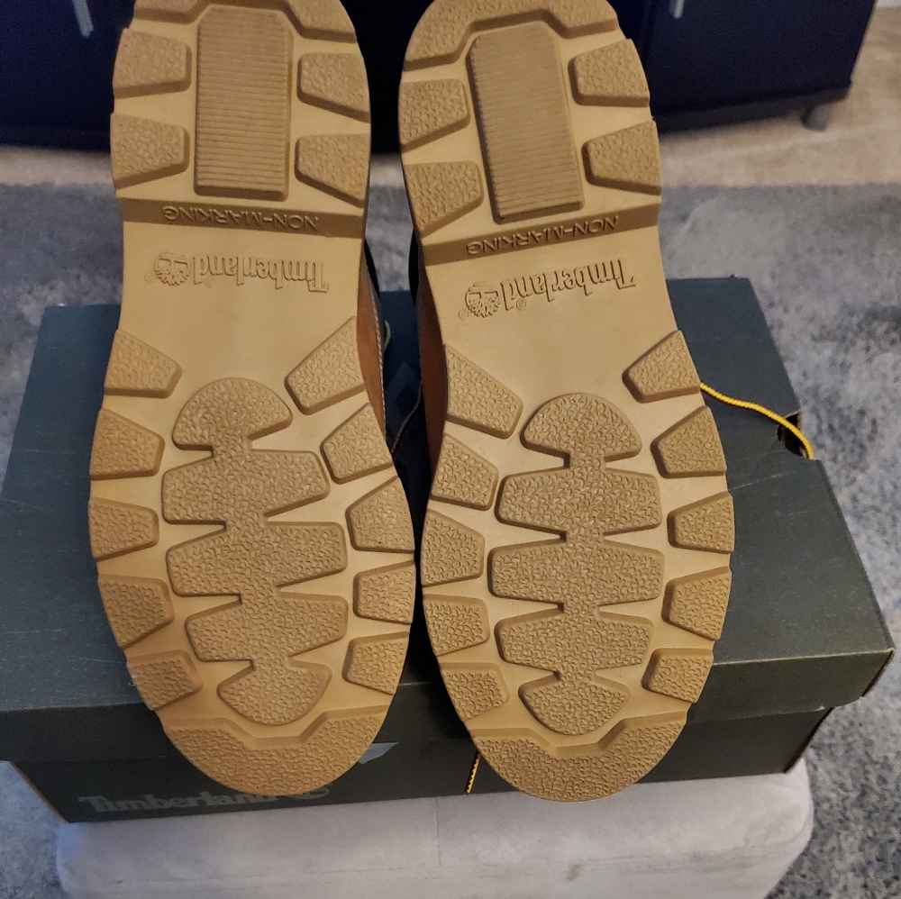 Timberland - Picture 3 of 5